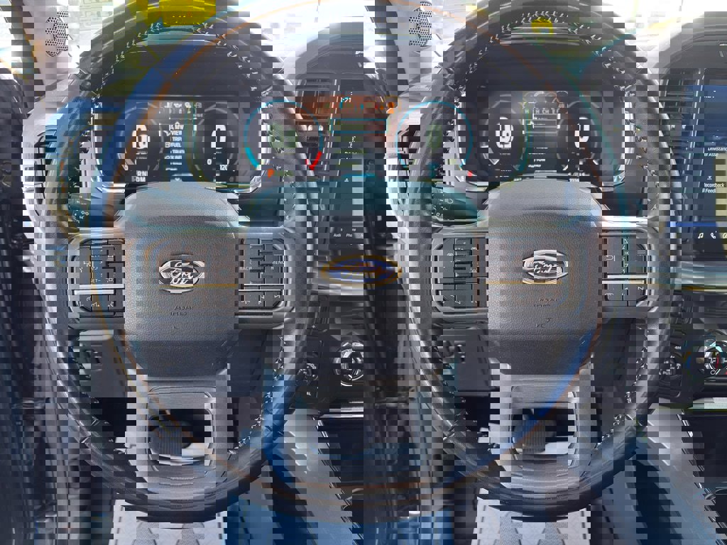 Used 2021 Ford F150 Lariat w/ Max Trailer Tow Package image 14