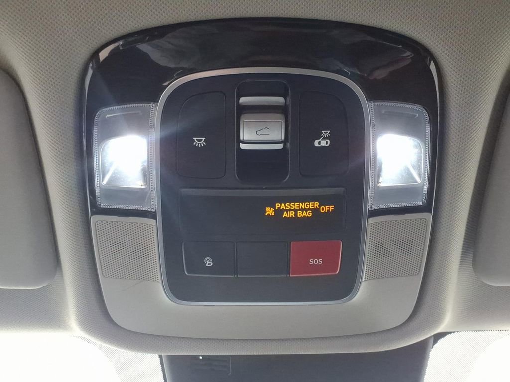 Used 2022 Hyundai Tucson Limited w/ Cargo Package image 22