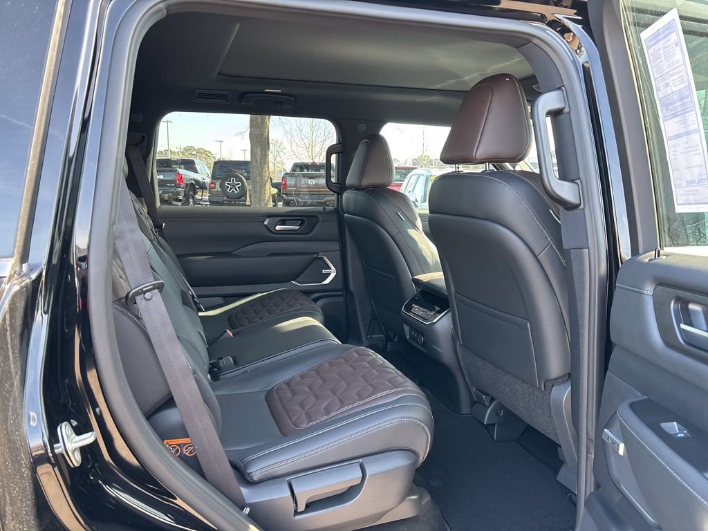 New 2026 Nissan Armada Platinum Reserve w/ Accent Package image 21