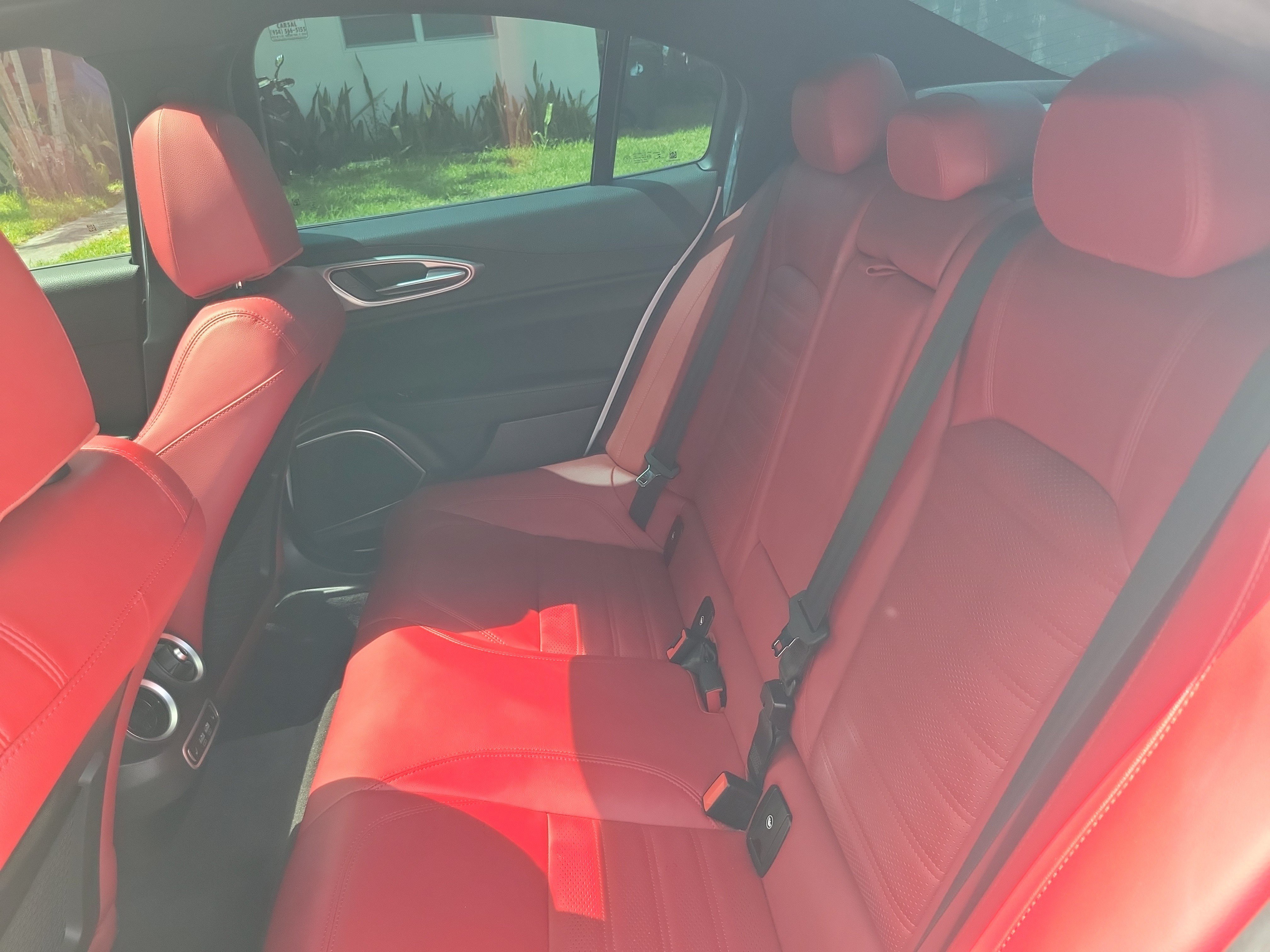 Used 2023 Alfa Romeo Giulia Veloce RWD image 14