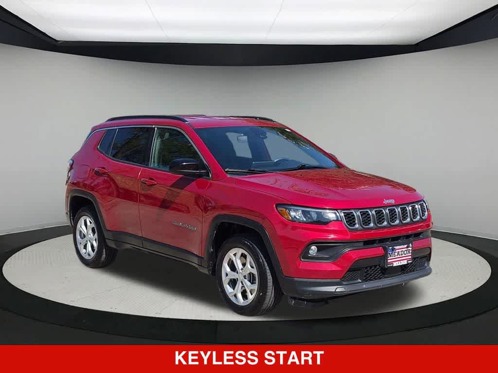 Used 2024 Jeep Compass Latitude AWD/4WD image 9
