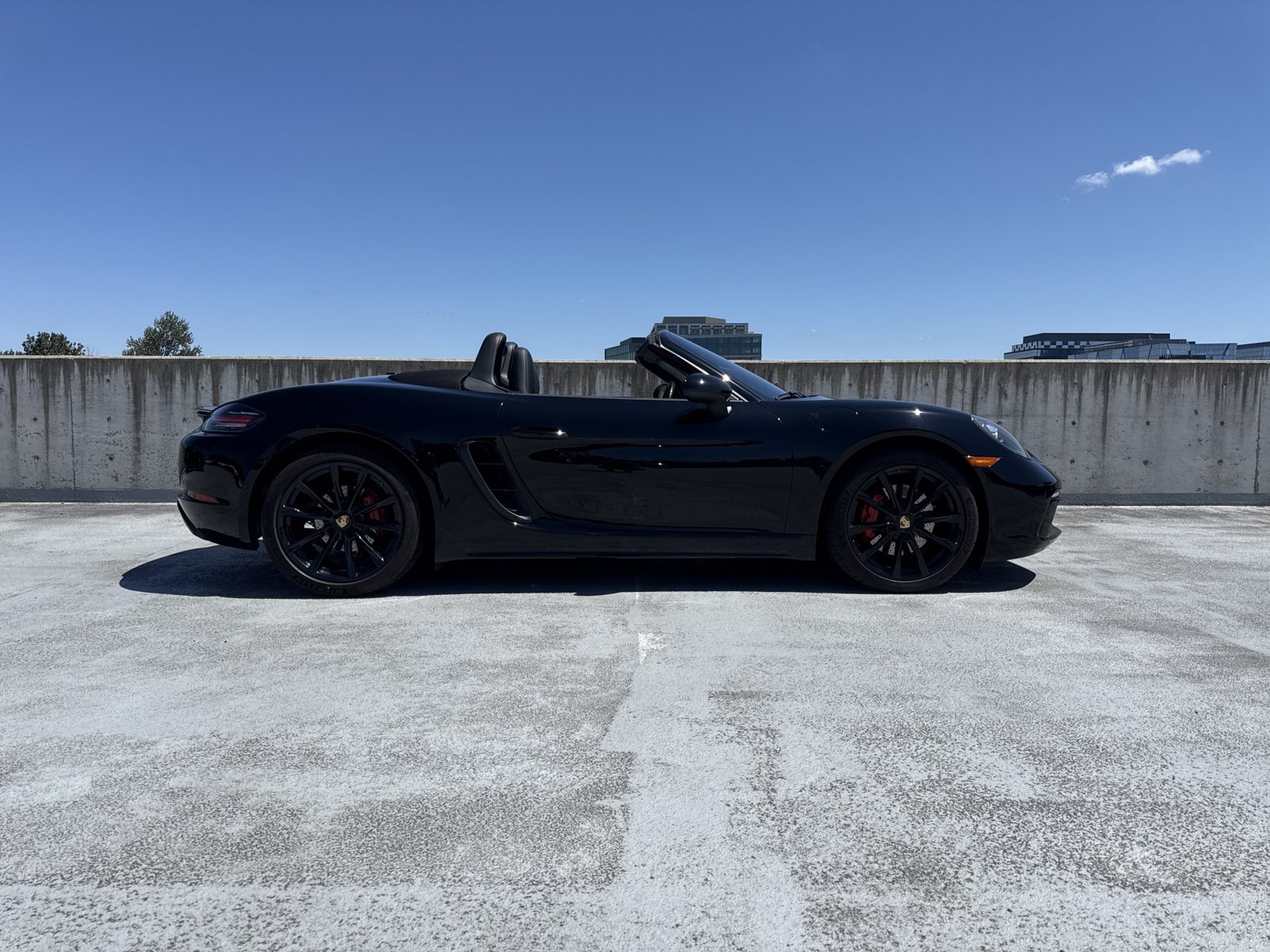 Used 2017 Porsche 718 Boxster RWD image 4