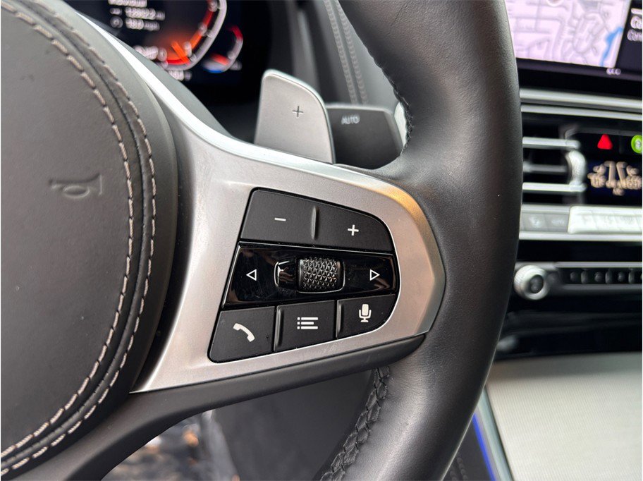 Used 2024 BMW 840i Coupe w/ M Sport Professional Package image 32