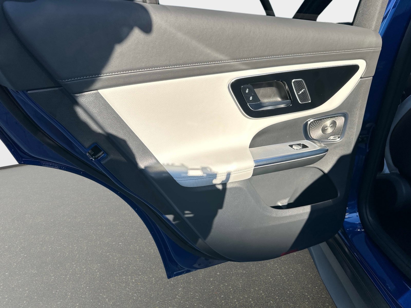 New 2026 Mercedes-Benz GLC 300 image 12