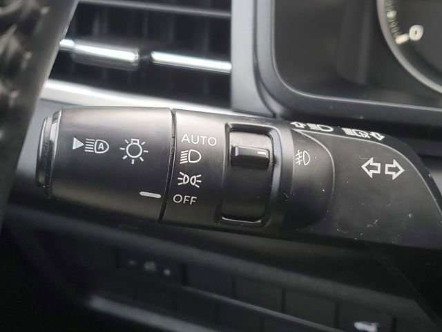 Used 2024 Mitsubishi Outlander SE image 11