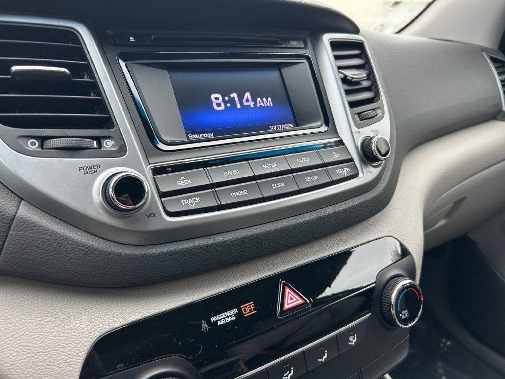 Used 2017 Hyundai Tucson SE w/ SE Popular Package 02 AWD/4WD image 27