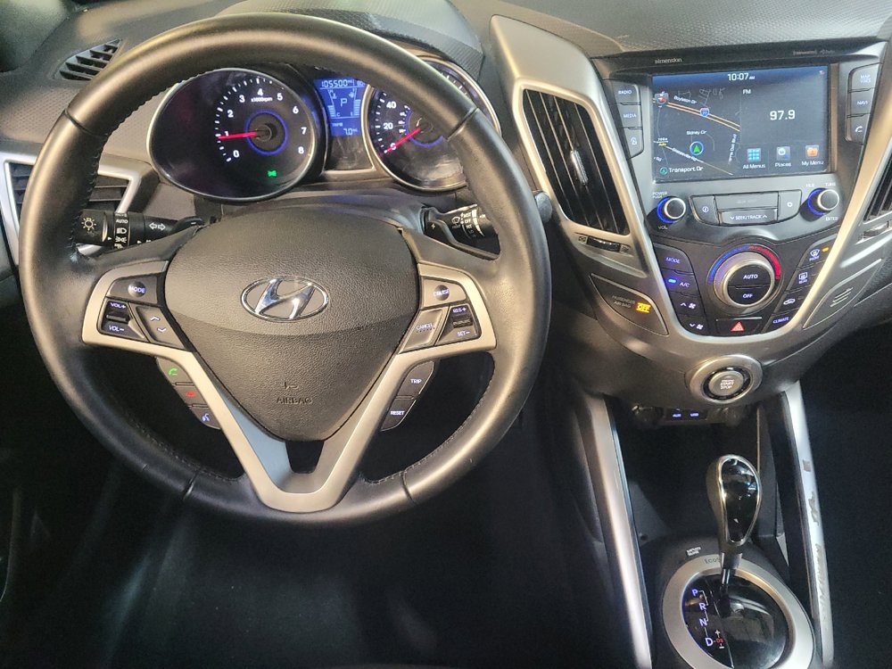 Used 2017 Hyundai Veloster Value Edition FWD image 22