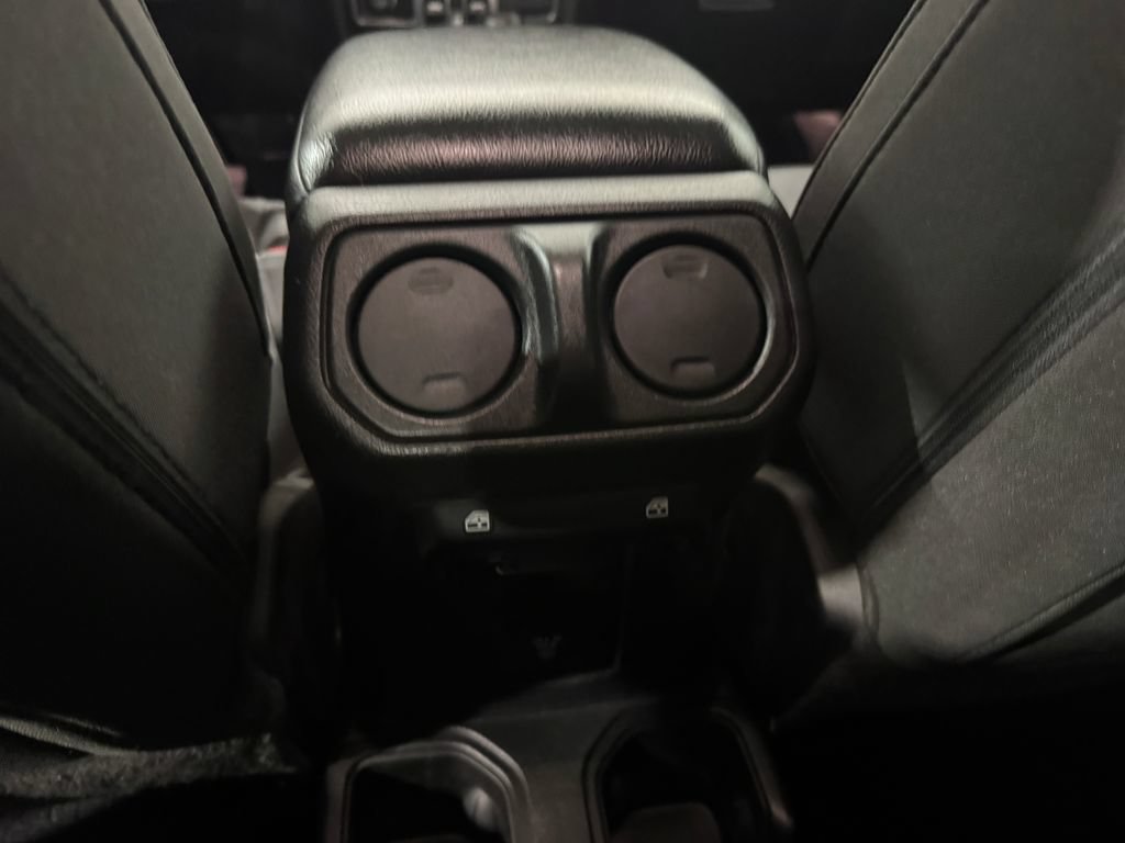 Used 2023 Jeep Gladiator Sport AWD/4WD image 31