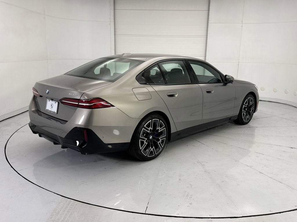 New 2026 BMW 530i w/ M Sport Package RWD image 5