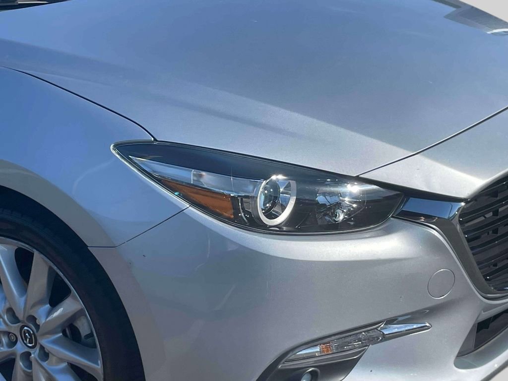 Used 2017 MAZDA MAZDA3 Grand Touring FWD image 9