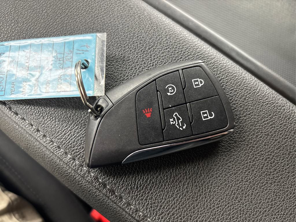 Used 2023 Chevrolet Silverado 1500 LT image 39