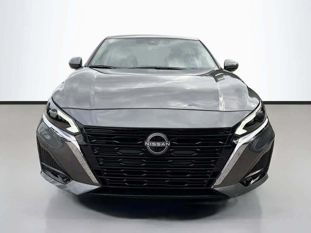 New 2025 Nissan Altima 2.5 SL image 3