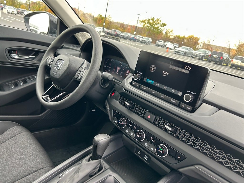 New 2025 Honda Accord SE image 17