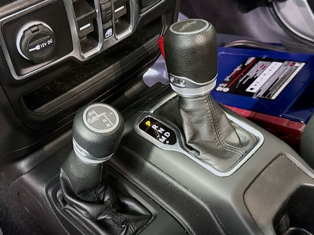 Used 2022 Jeep Gladiator Sport image 20