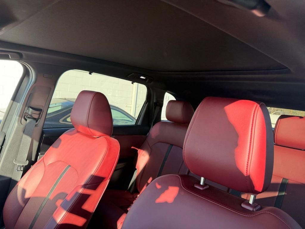 Used 2025 MAZDA CX-70 Plug-In Hybrid w/ Premium Plus image 15