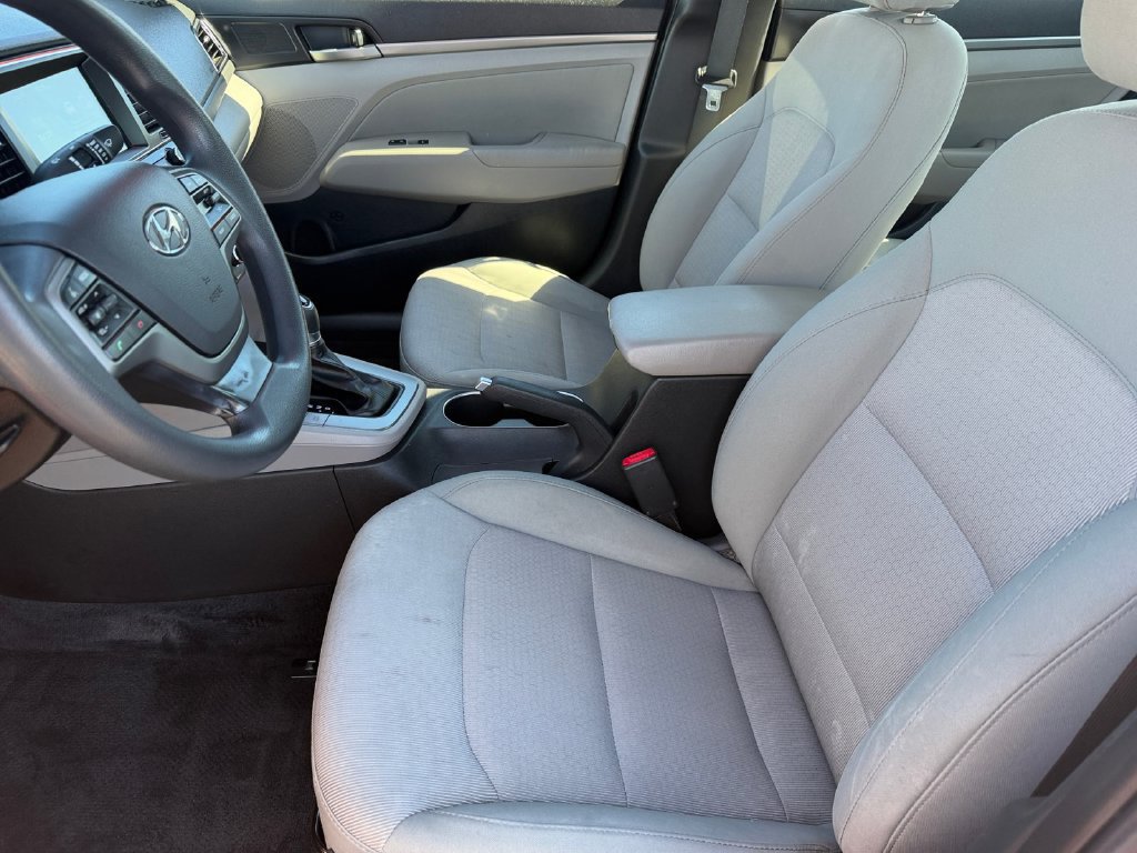 Used 2017 Hyundai Elantra SE FWD image 10
