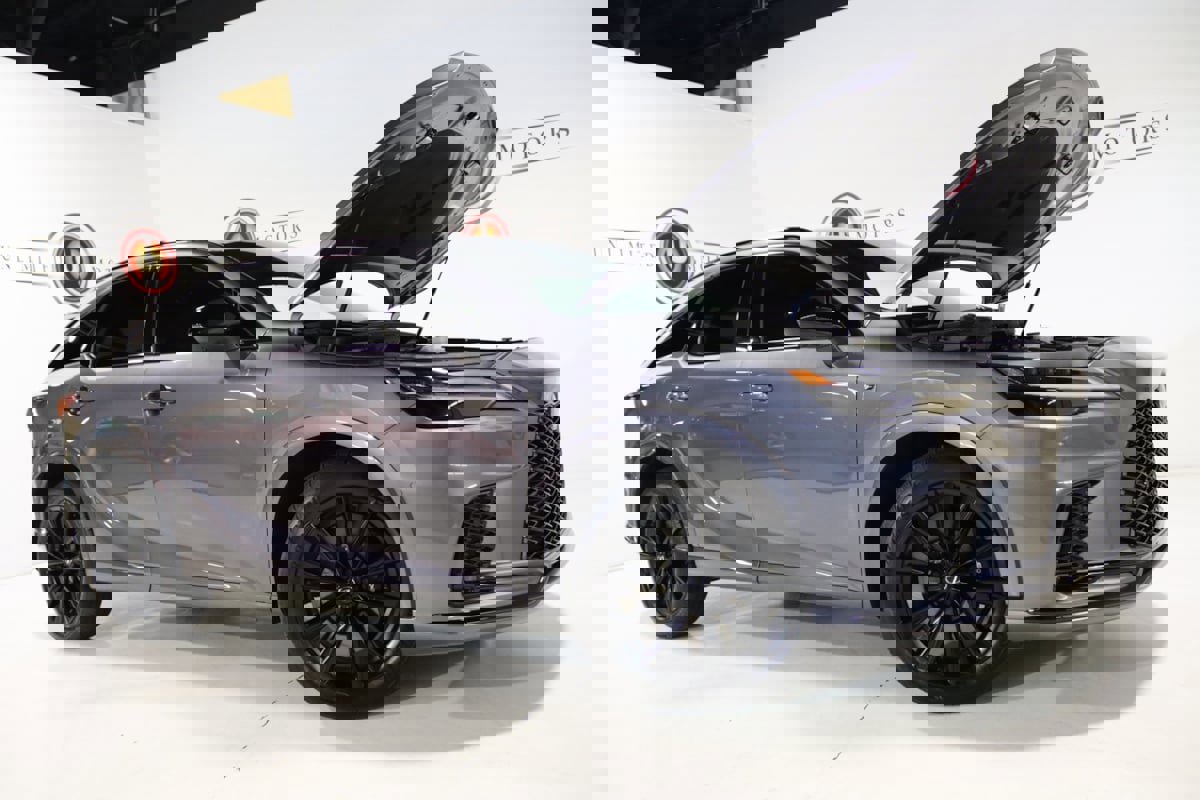 Used 2023 Lexus RX 500h F Sport image 28