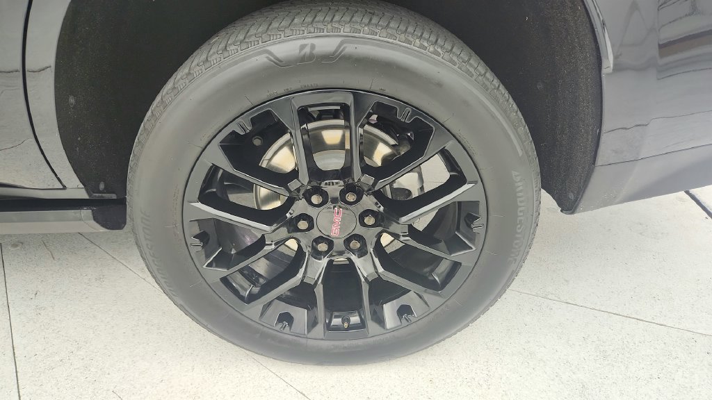 Used 2023 GMC Yukon Denali AWD/4WD image 29
