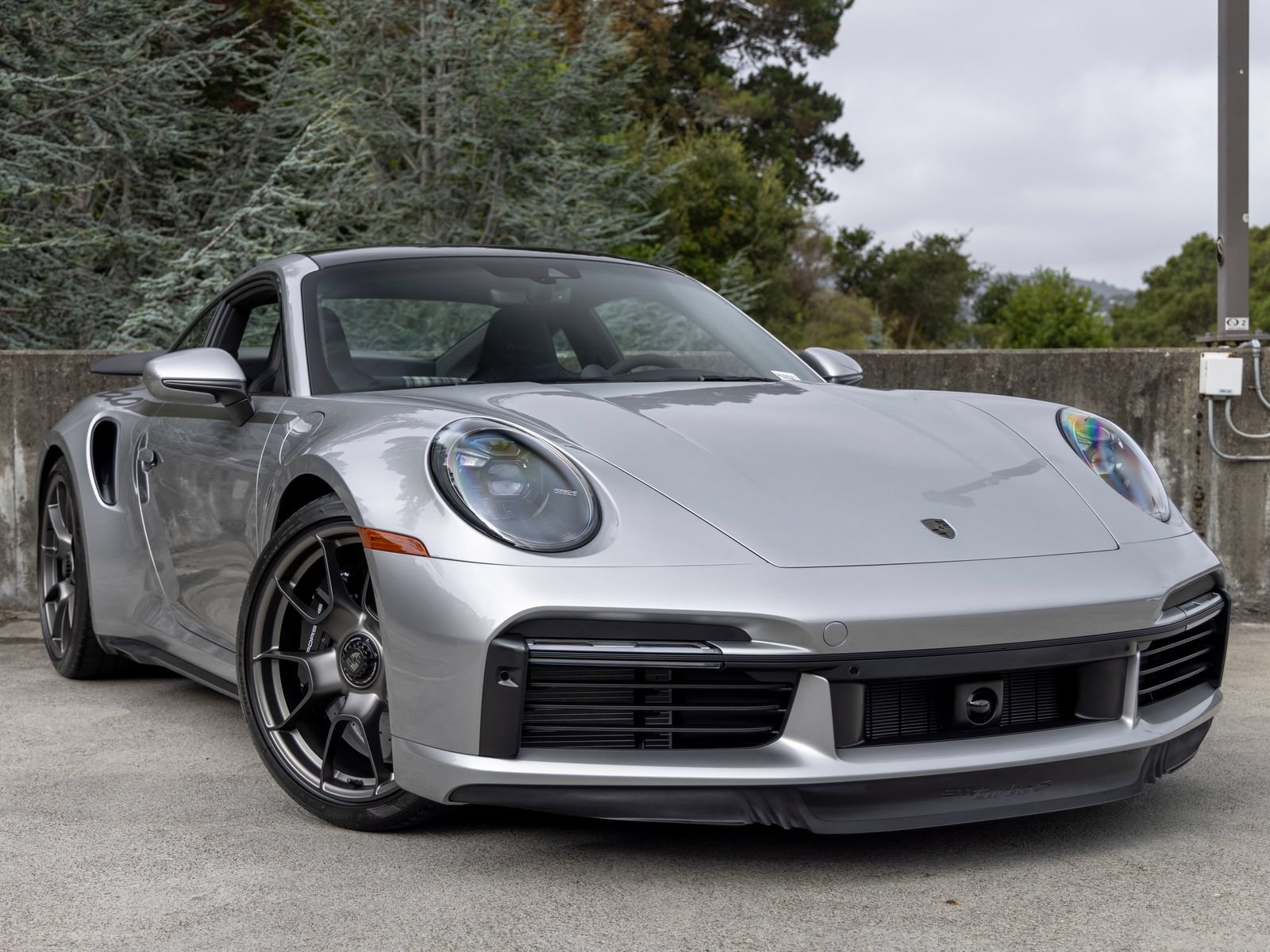 Certified 2025 Porsche 911 Turbo AWD/4WD image 9