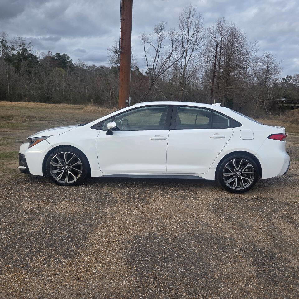 Used 2021 Toyota Corolla SE FWD image 2