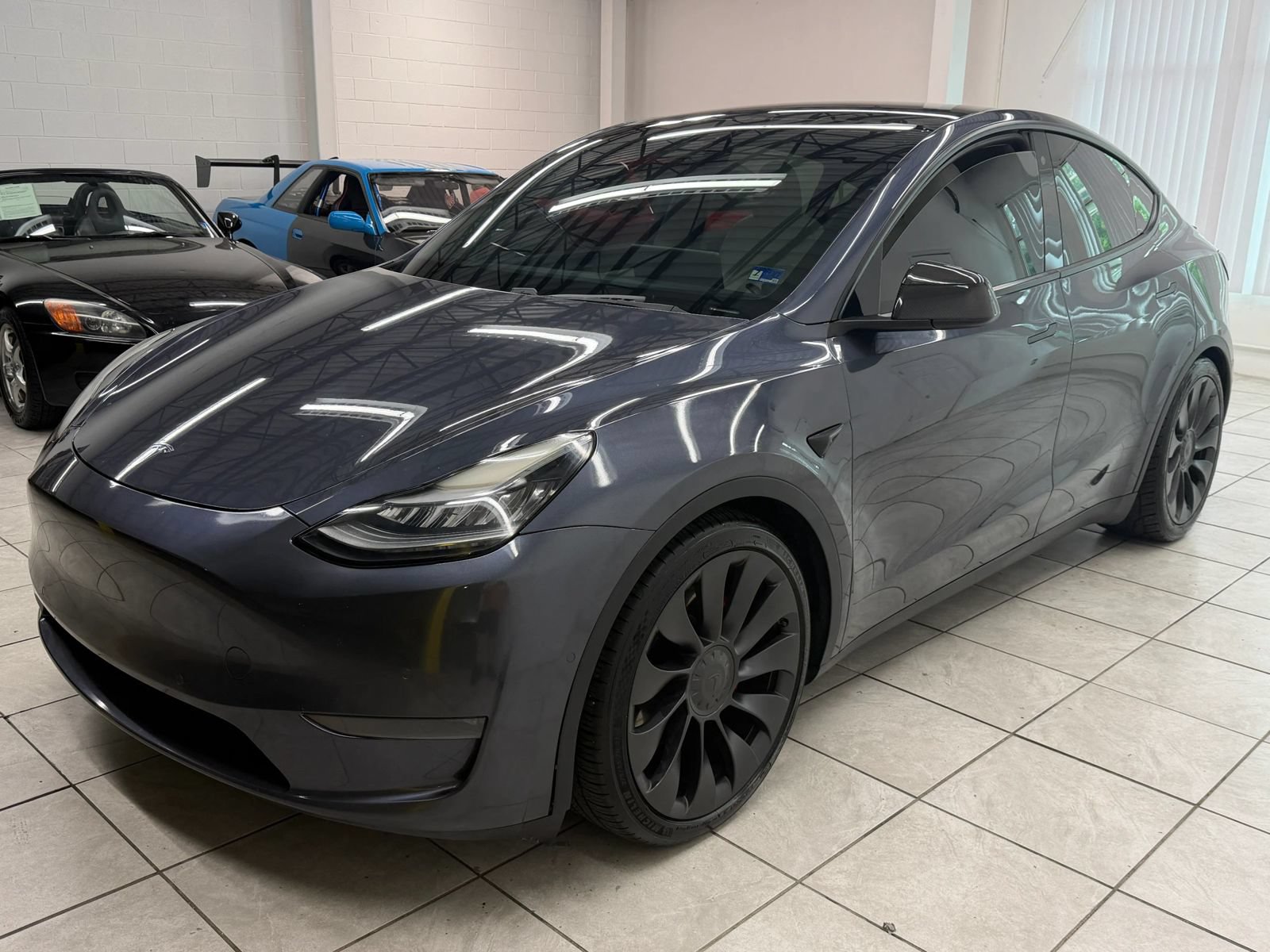 Used 2020 Tesla Model Y Performance AWD/4WD image 3