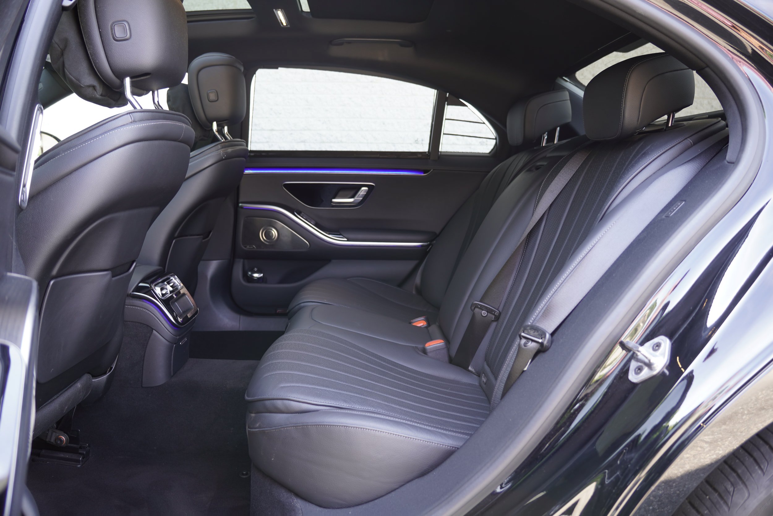 Used 2022 Mercedes-Benz S 500 4MATIC w/ AMG Line Package image 28