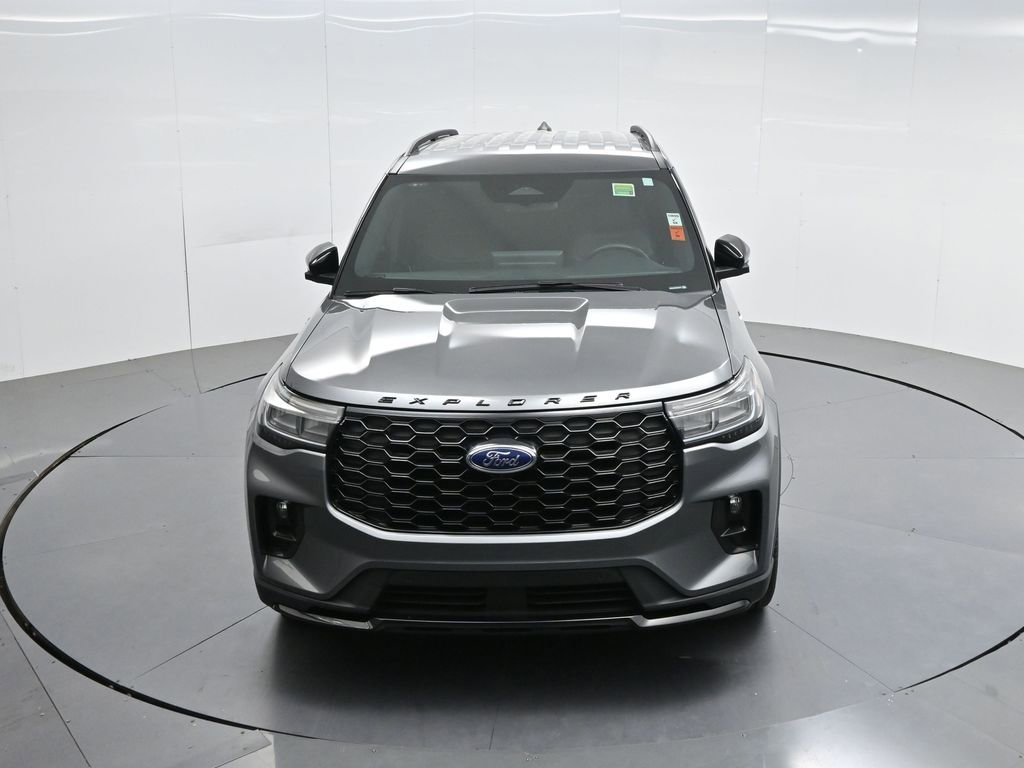 Used 2025 Ford Explorer ST-Line w/ Premium Package image 47