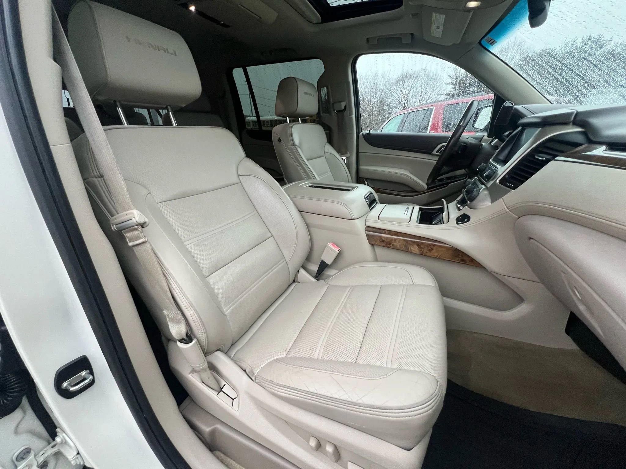 Used 2015 GMC Yukon XL Denali w/ Touring Package image 16