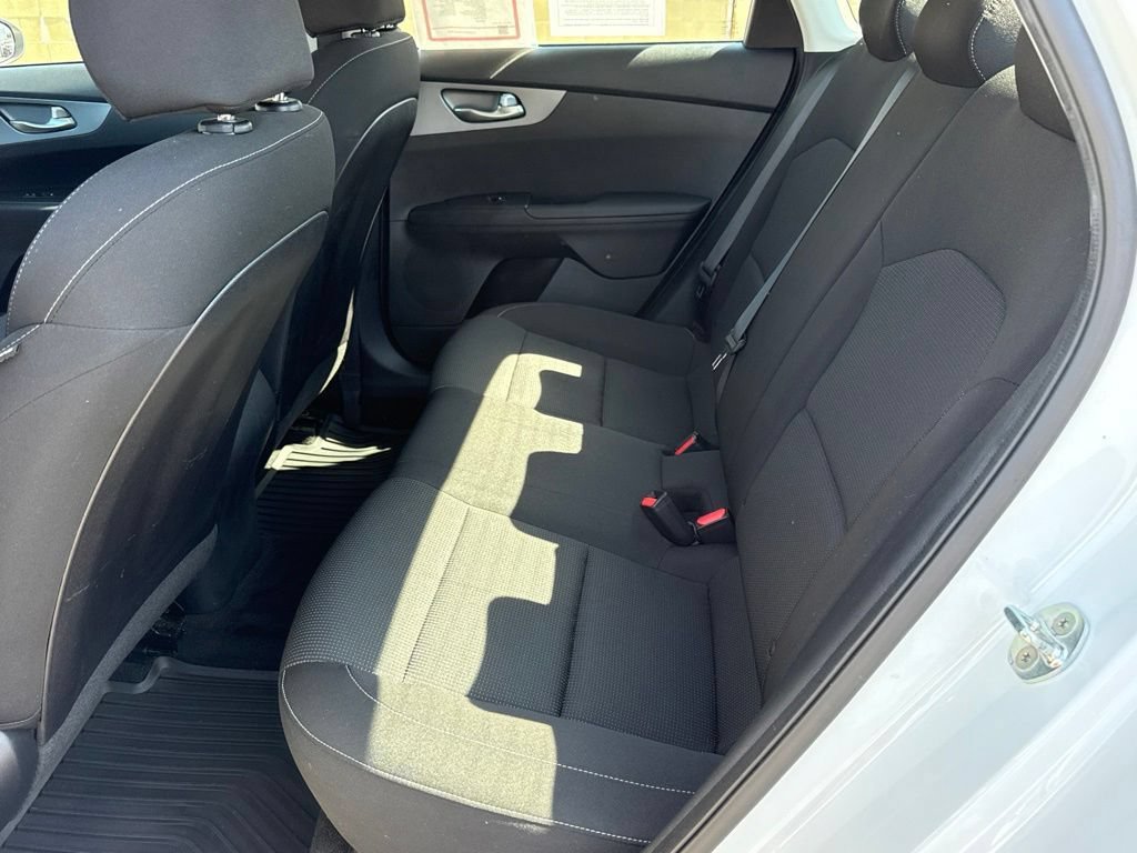 Used 2021 Kia Forte LXS FWD image 29