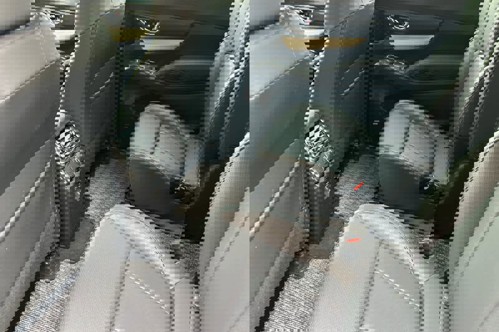 Used 2021 Subaru Ascent Limited w/ Technology Package image 11