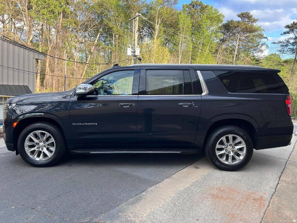 Used 2023 Chevrolet Suburban Premier image 4