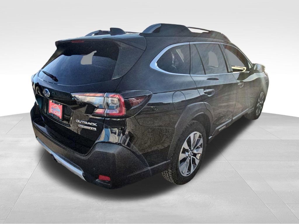 Used 2023 Subaru Outback Touring XT image 8