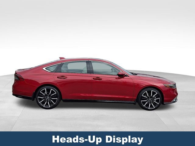 Used 2024 Honda Accord Touring image 9