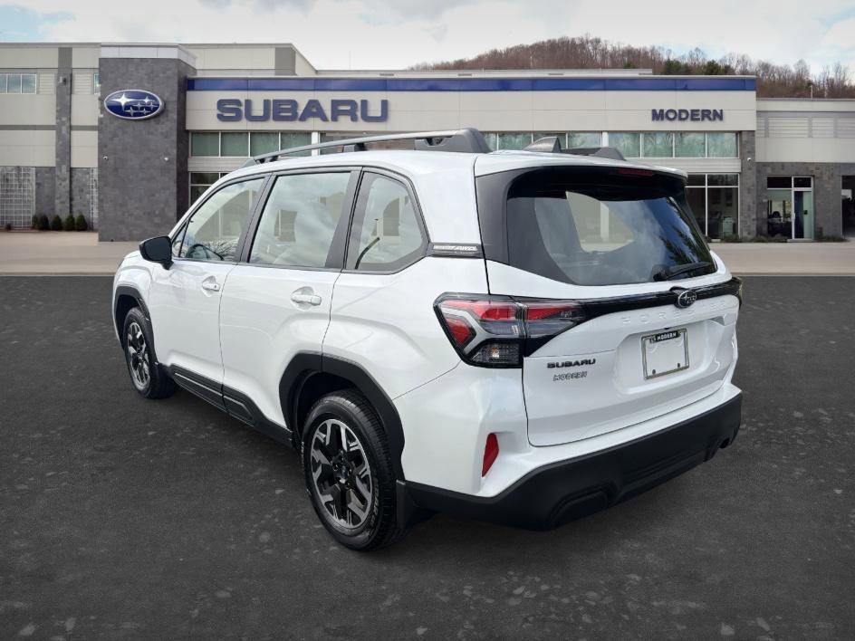 Used 2025 Subaru Forester w/ Convenience Package #2 AWD/4WD image 6
