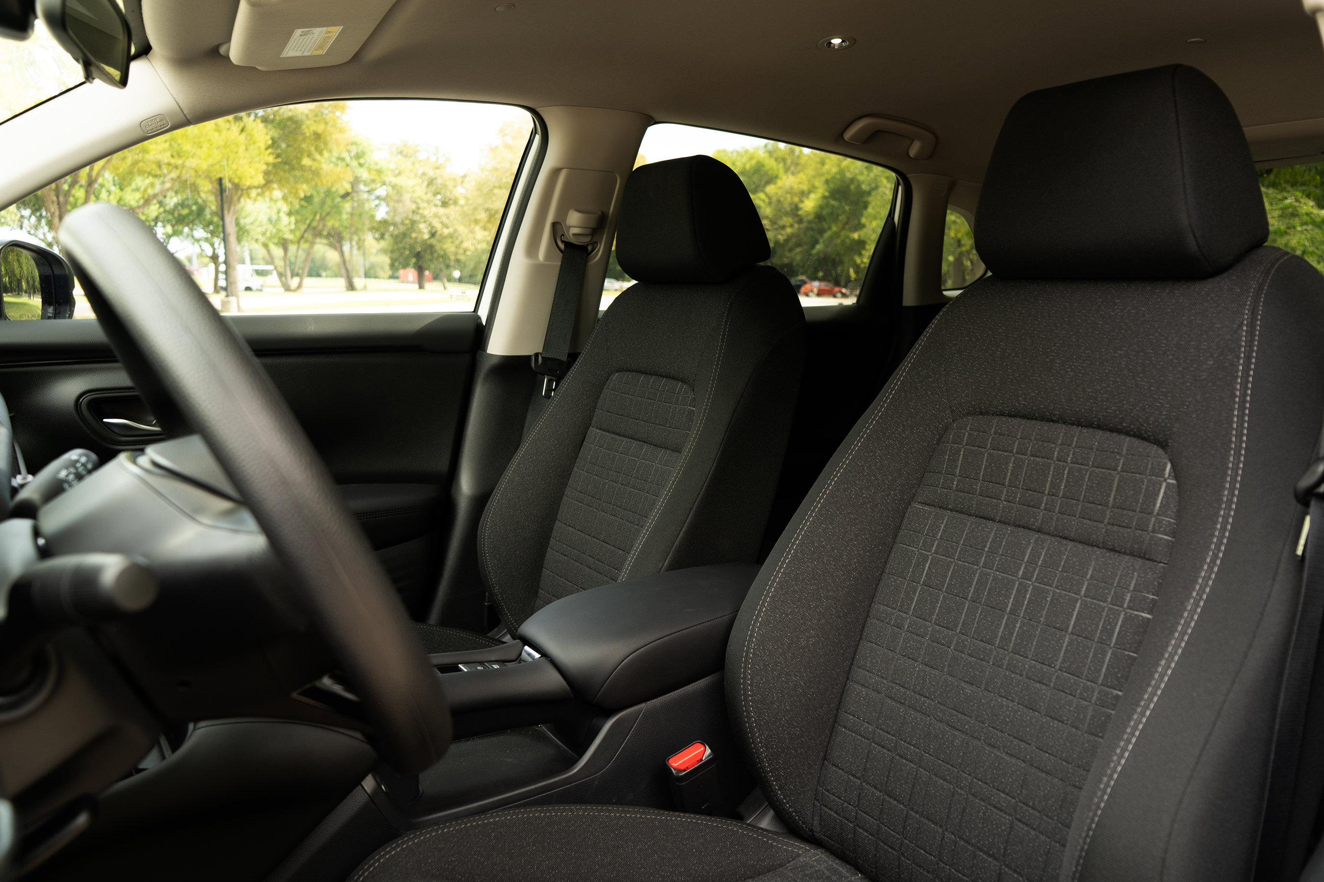 Certified 2026 Honda HR-V LX image 17