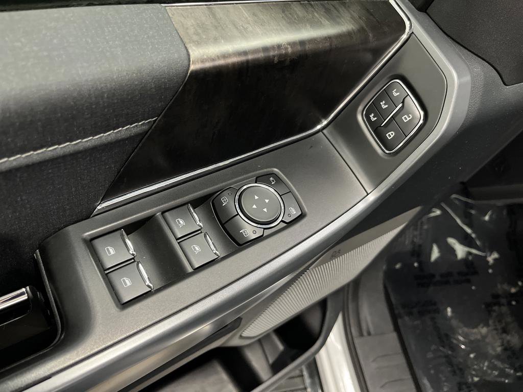 Certified 2022 Ford F150 Lariat w/ Equipment Group 501A Mid image 31