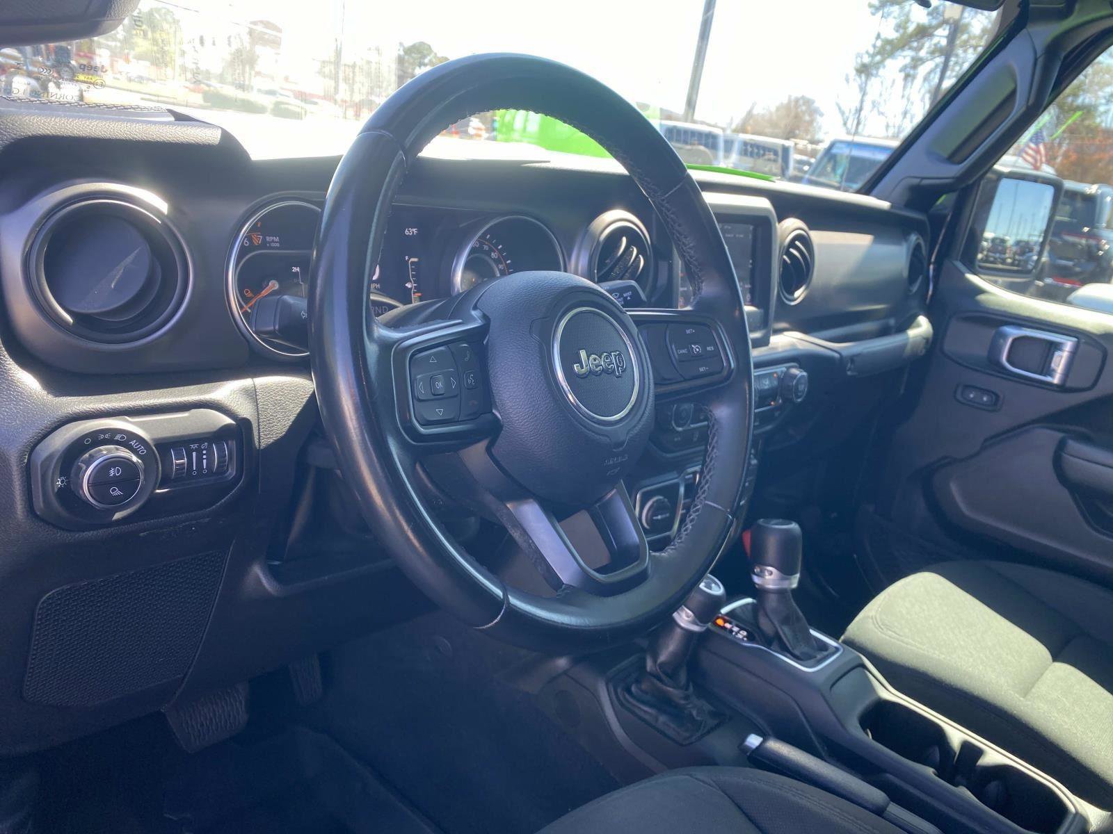 Certified 2022 Jeep Gladiator Sport image 24