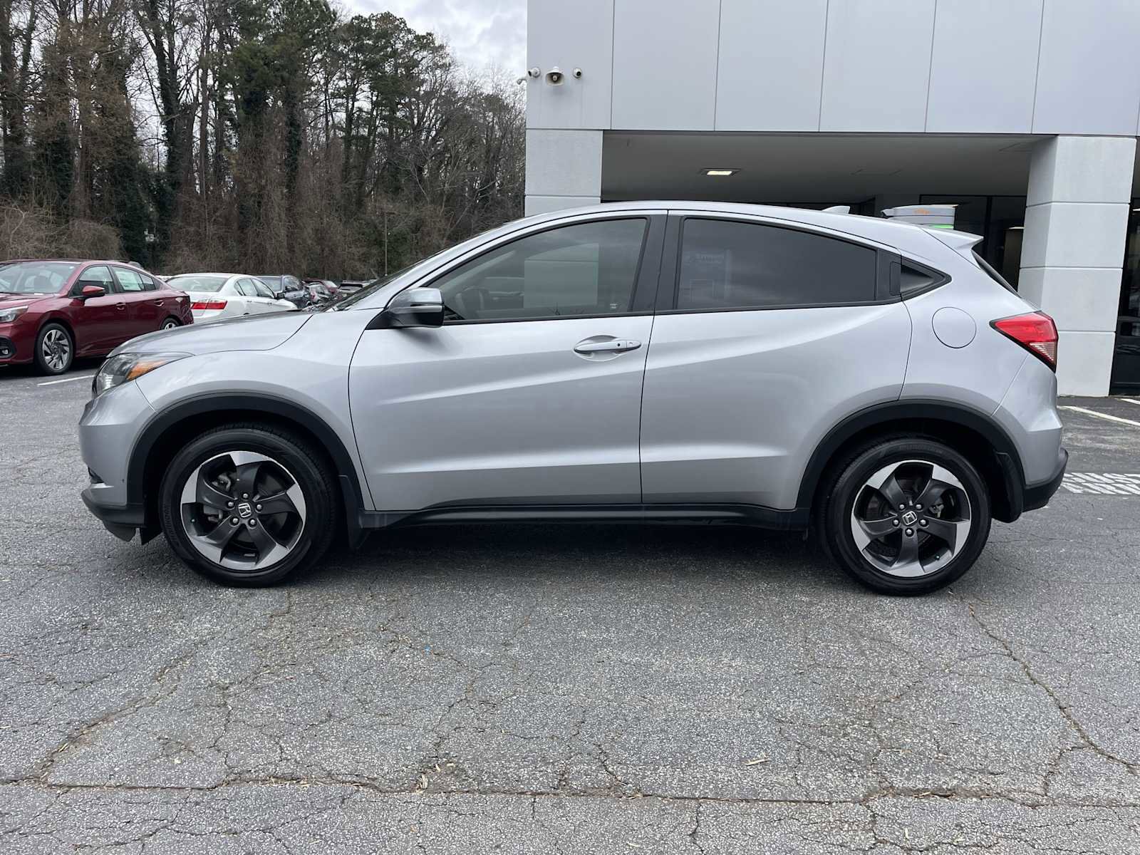Used 2018 Honda HR-V EX image 19