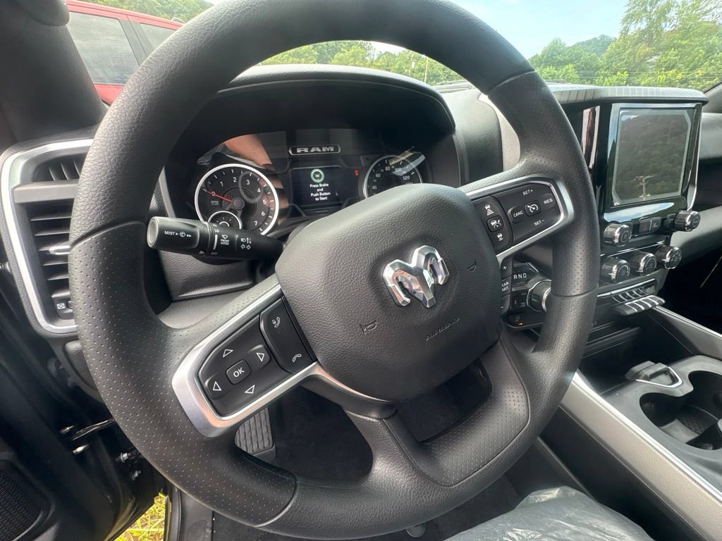 New 2026 RAM 1500 Express AWD/4WD image 21