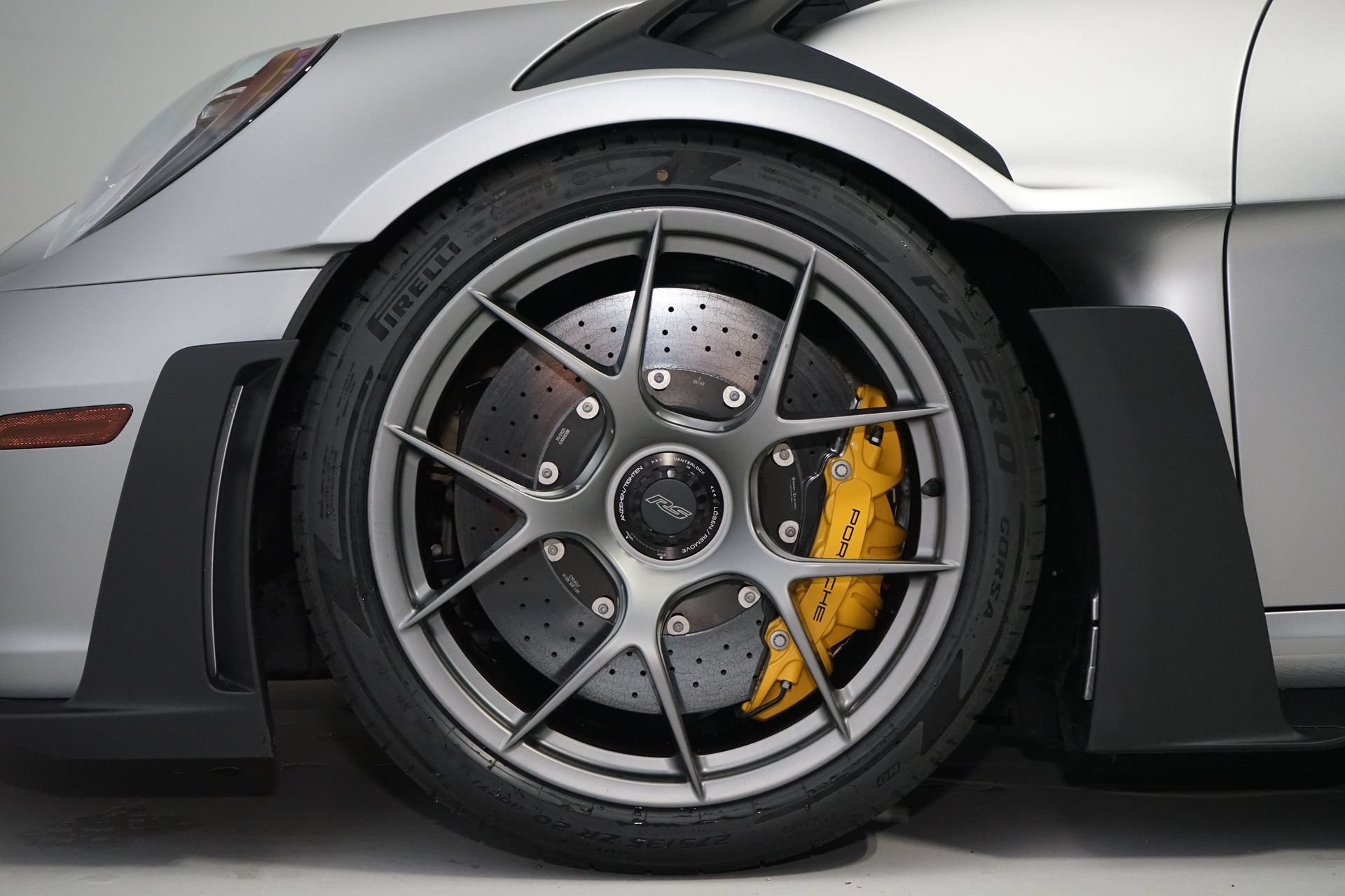 Used 2025 Porsche 911 GT3 RS RWD image 32