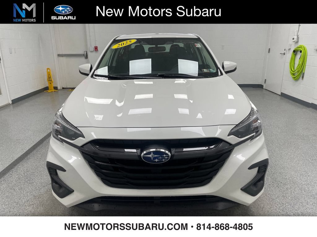 Used 2025 Subaru Legacy Premium AWD/4WD image 2