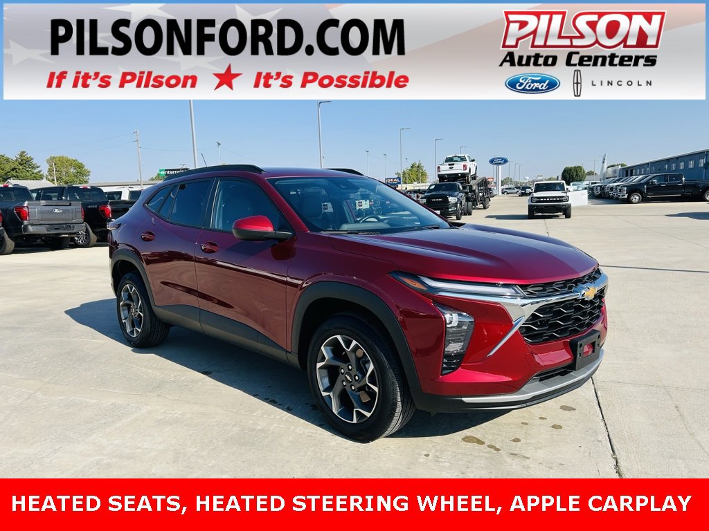 Used 2024 Chevrolet Trax LT w/ Driver Confidence Package