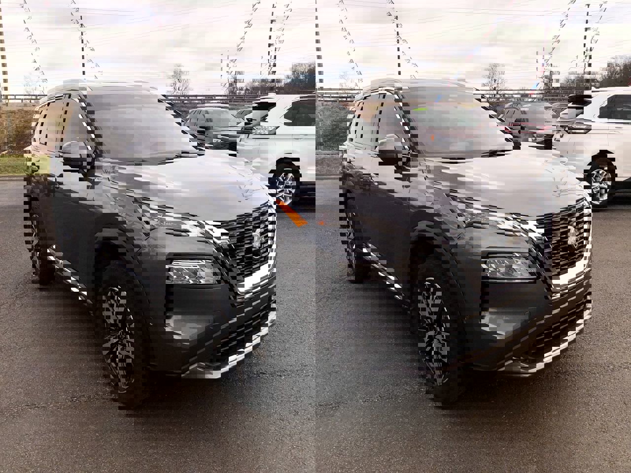 Used 2023 Nissan Rogue SL w/ SL Premium Package image 7