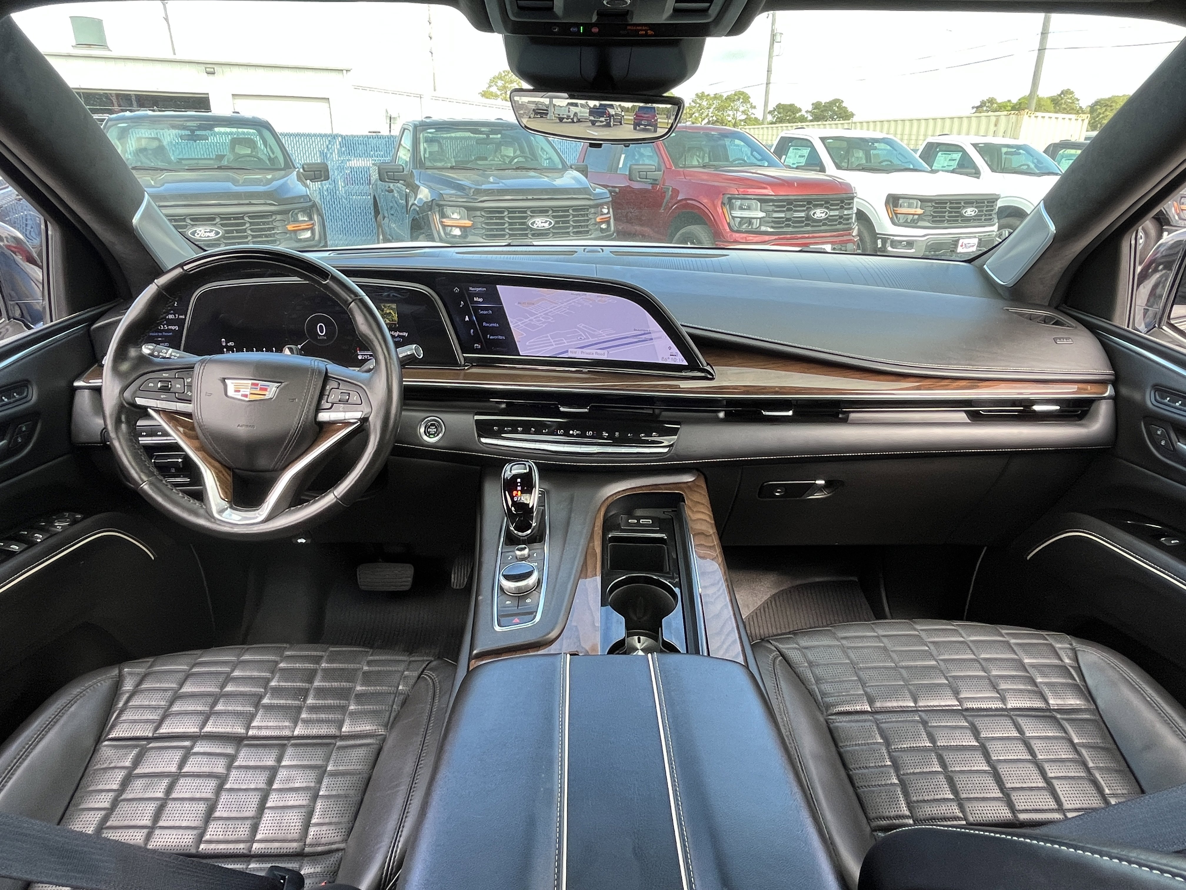 Used 2023 Cadillac Escalade Sport Platinum w/ LPO, ONYX Package image 38