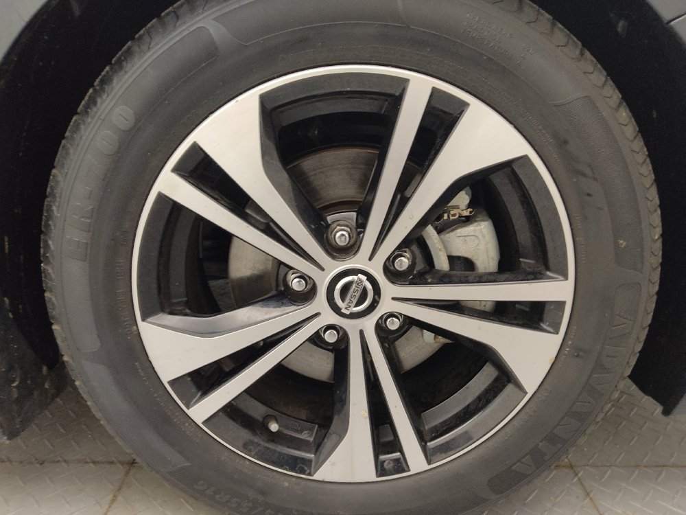 Used 2020 Nissan Sentra SV FWD image 31