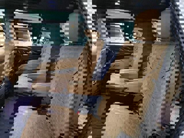 Certified 2022 Cadillac Escalade Premium Luxury image 13