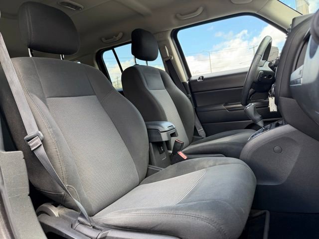 Used 2016 Jeep Patriot Latitude image 39