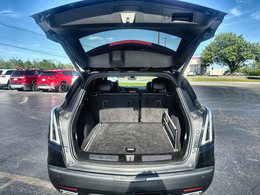 Used 2023 Cadillac XT5 Sportv w/ Technology Package AWD/4WD image 24