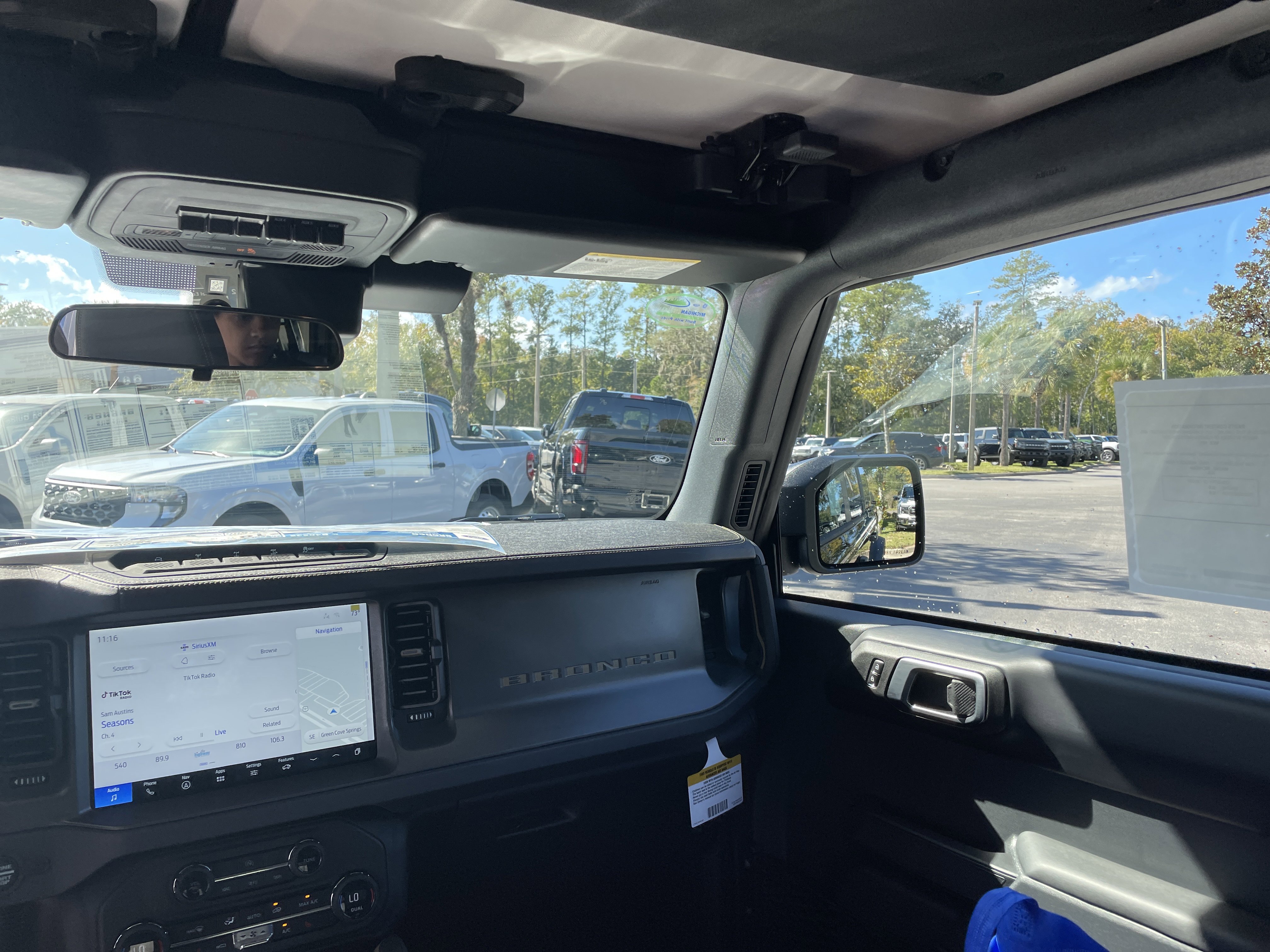 New 2025 Ford Bronco Badlands image 37
