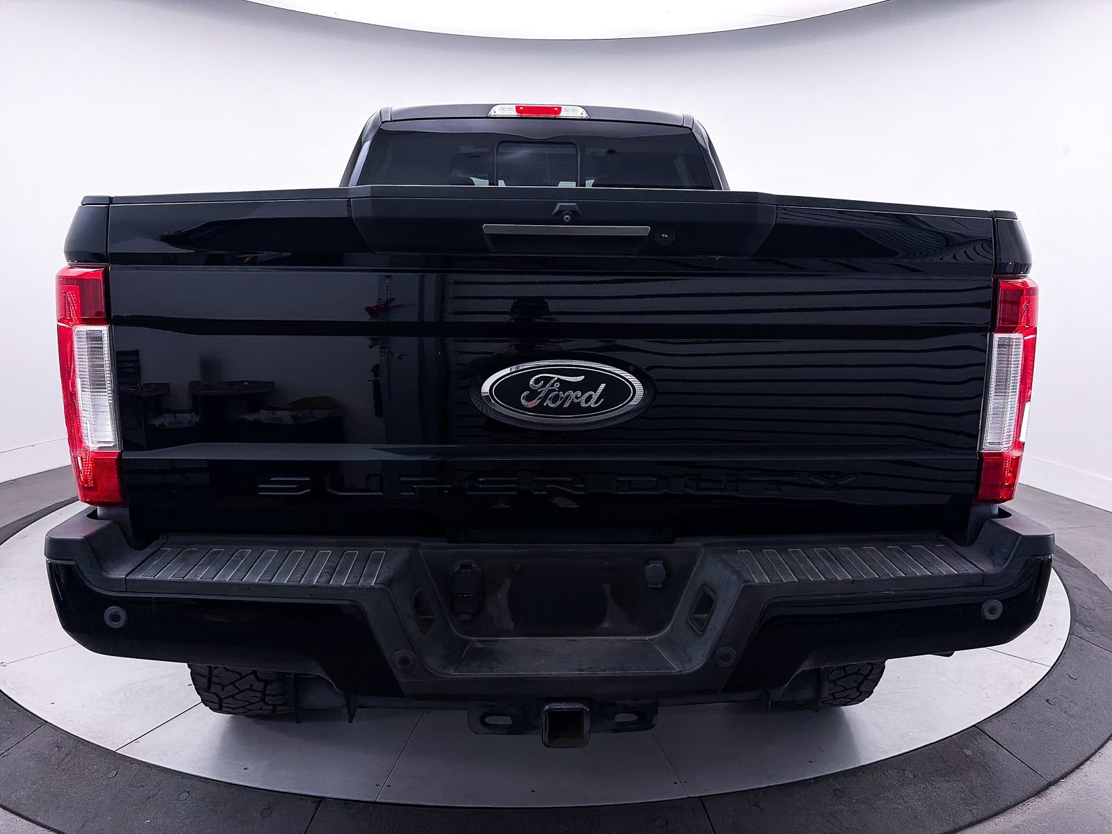 Used 2019 Ford F350 Lariat AWD/4WD image 17
